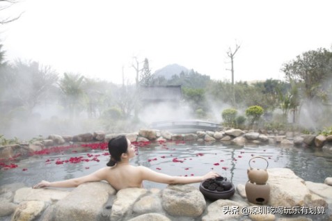 茂名有一个仙境般的温泉胜地，360°美丽的风景环绕，泡上千年真温泉